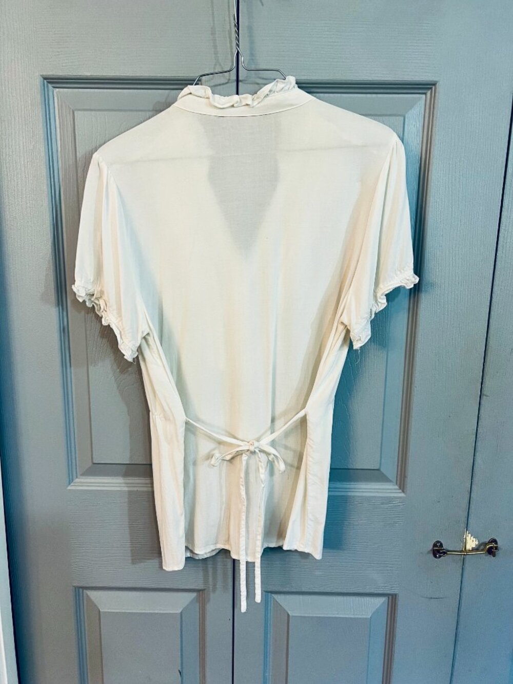 White Ruffled Button-up Top Short Sleeve - Picture 2 of 5